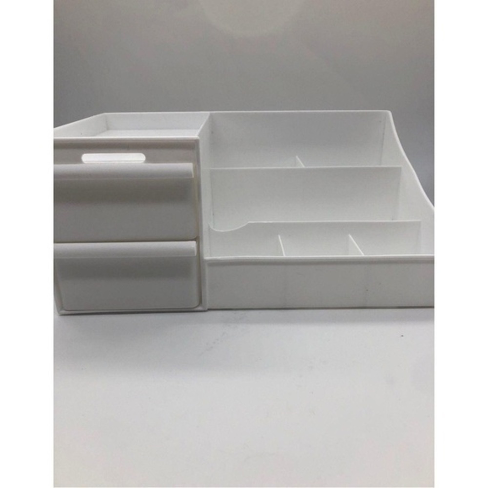 Plastic Cosmetic Multi-Compartment Storage Box for Small Items - Picture 3 of 6